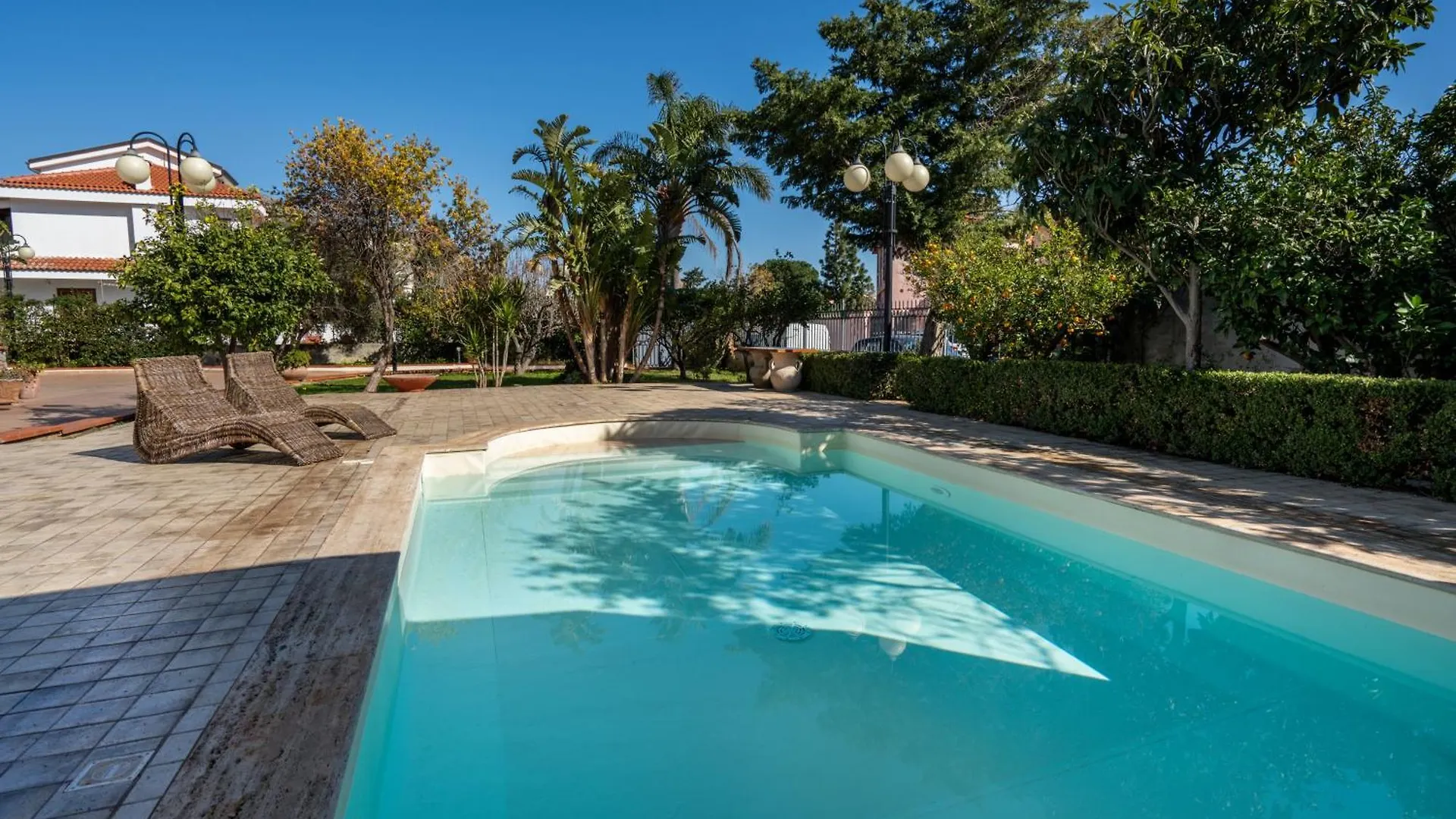 Villa Sandoval Palermo Guest house