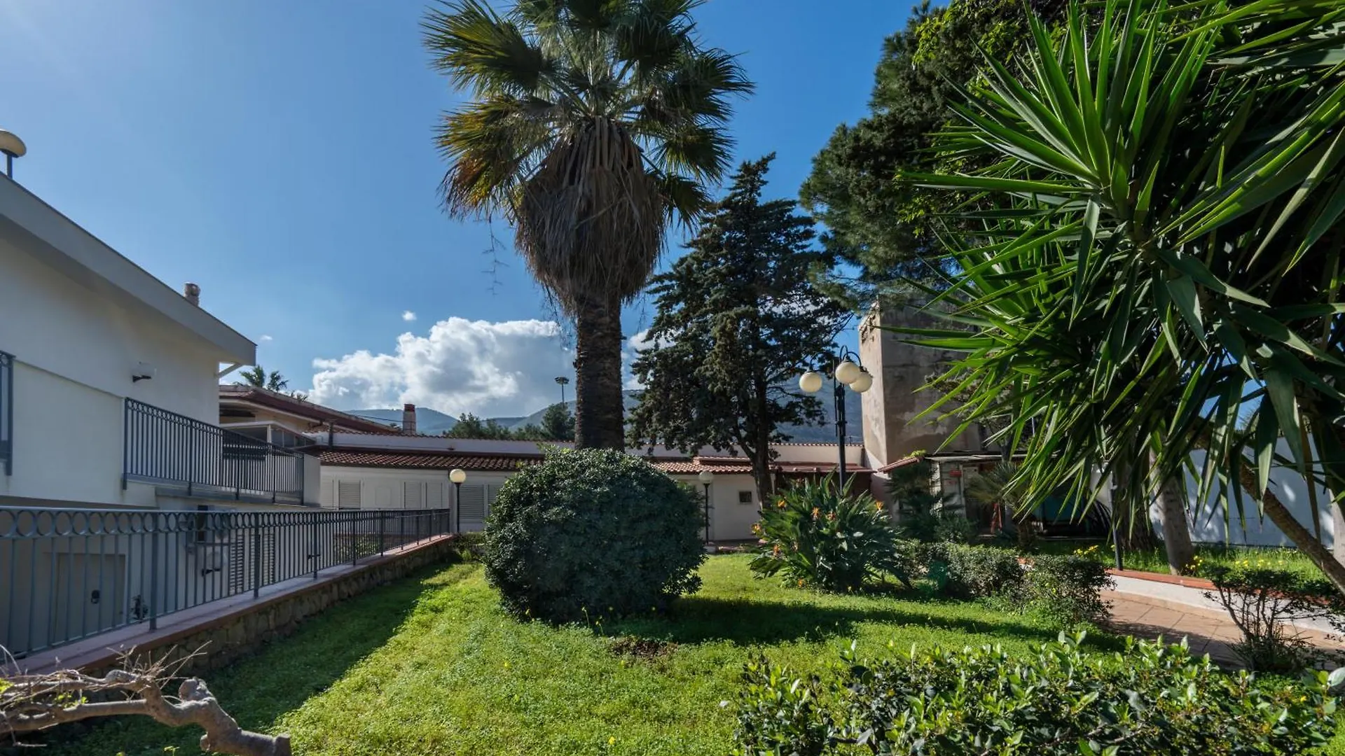 Villa Sandoval Palermo 0*,  Italy